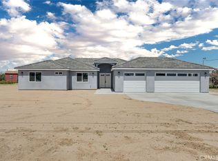 14956 Walnut St, Hesperia, CA 92345