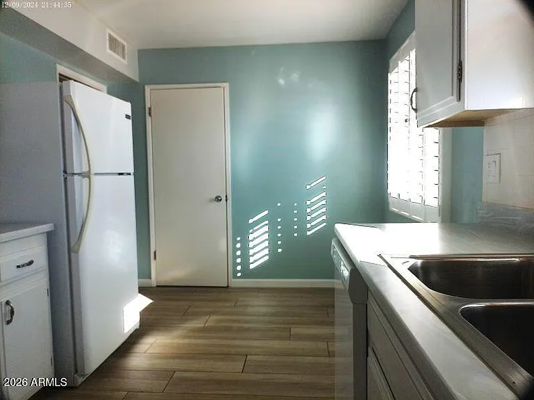 11644 N Balboa Dr — Photo 11