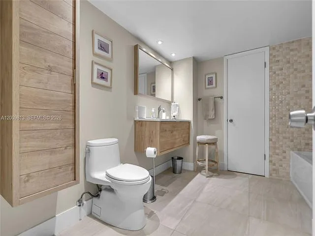 600 Grapetree Dr #4DS — Photo 11