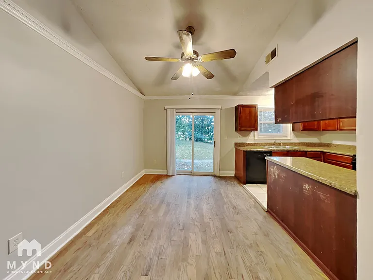 1652 Carrie Farm Ln NW — Photo 3