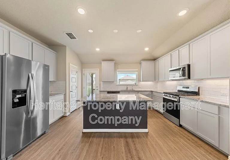 2080 Cowan Dr — Photo 10