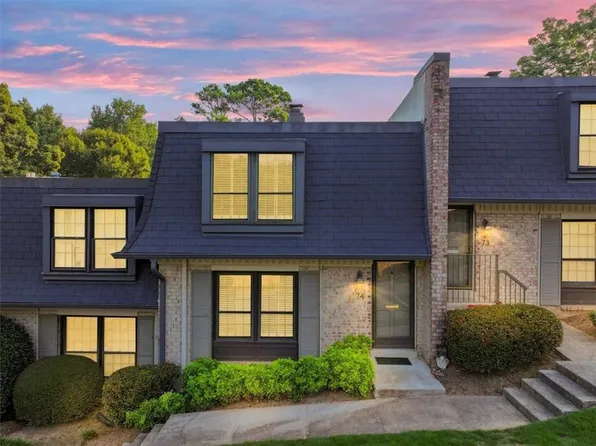 74 Larue Pl NW, Atlanta, GA 30327