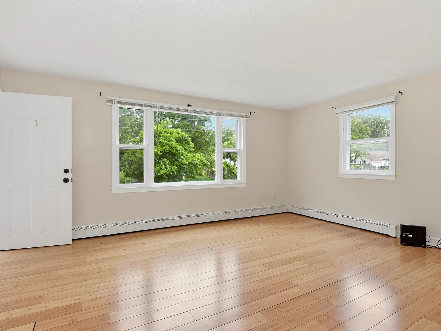 2 bed, 843 sqft, $2,200 — Photo 4