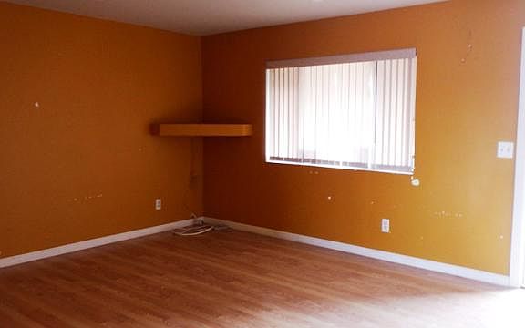4th image of 7472 W Calle Lerdo
