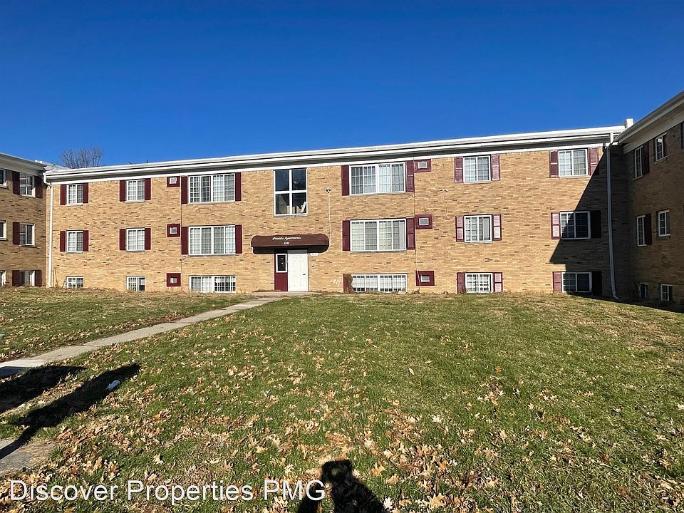 1st image of 6220 E 11th St #301