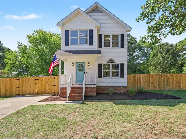 44 Wallace St, Angier, NC 27501