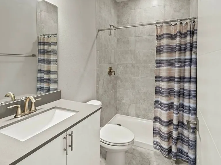 2916 Monarch Ave — Photo 10
