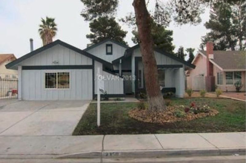 2nd image of 2350 Moorpark Way