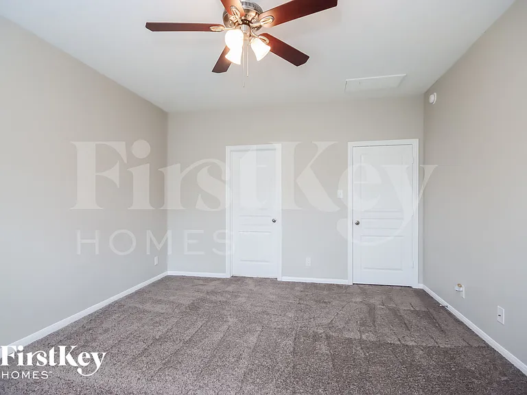 10002 Chase Ct — Photo 8