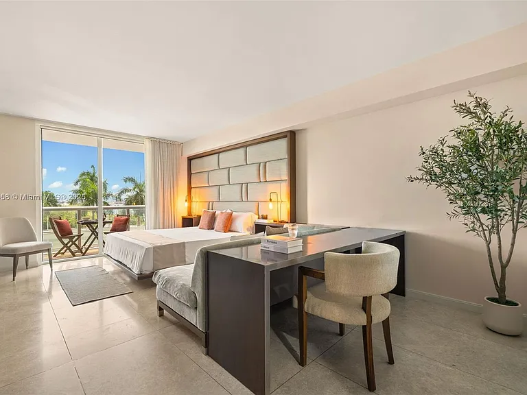 50 Biscayne Blvd #411 — Photo 1