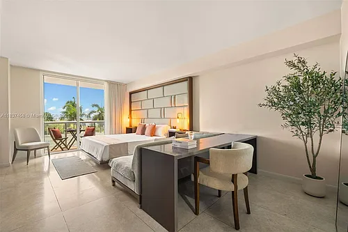 50 Biscayne Blvd #411 Photo 1