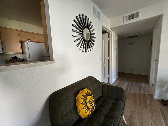 Living room/ Hallway