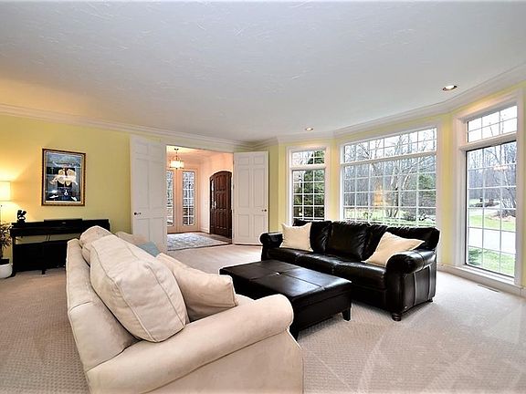 4th image of 14570 Shire Ct