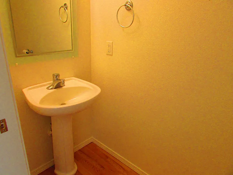 551 W Idaho Ave — Photo 11