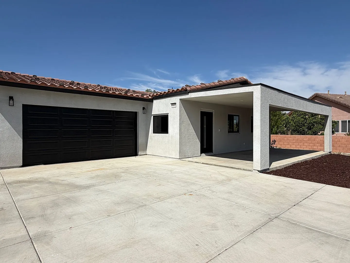 2 bed, 2.0 bath, 960 sqft, $2,750 — Photo 1
