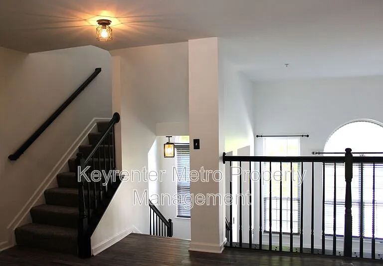 1005 Treeland Way — Photo 19
