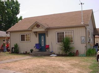 1086 NE Walnut St, Roseburg, OR 97470