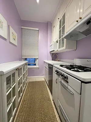 Rented by Compass | media 11