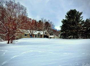 8111 Tanager Ln NE, Rockford, MI 49341