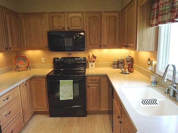 4th image of 2920 Lynwood Dr