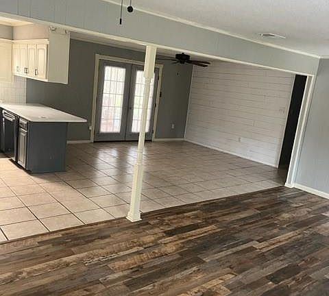 4th image of 5559 Orchard St