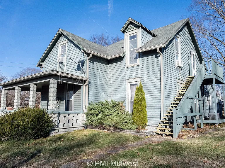 156 W Main St #C — Photo 3
