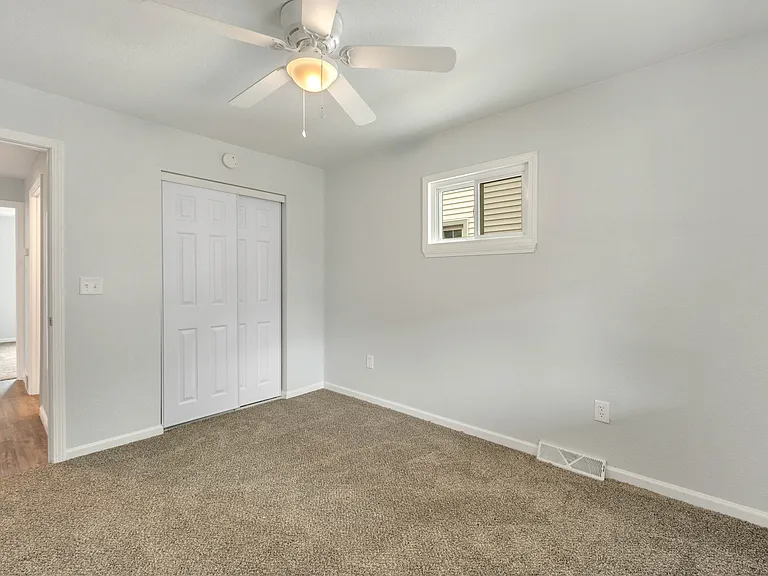 905 Woodsdale Ave — Photo 12