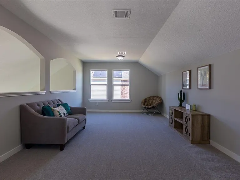 522 Jeremy Ct — Photo 28