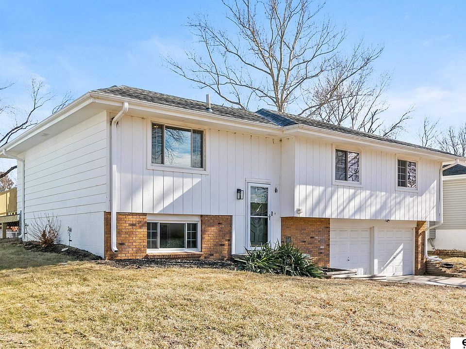 1st image of 6521 S 139th Avenue Cir