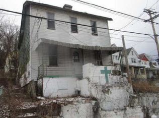 439 Alexander St, Mc Kees Rocks, PA 15136