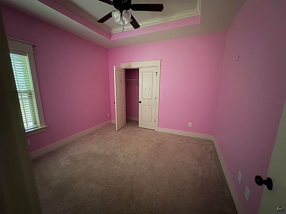 4th image of 117 Waters Edge Ct
