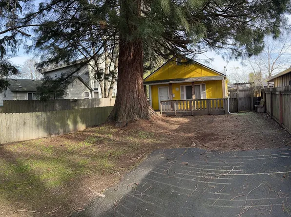 2204 SE 84th Ave, Portland, OR 97216