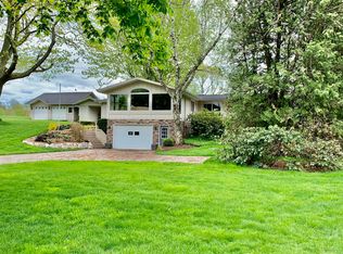 1492 Anthony Rd, Pentwater, MI 49449