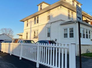 376 Amosland Rd, Holmes, PA 19043