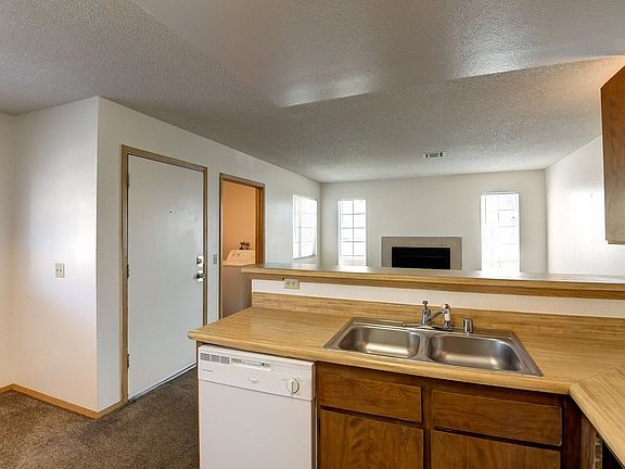 4th image of 2777 Aarondavid Dr #C