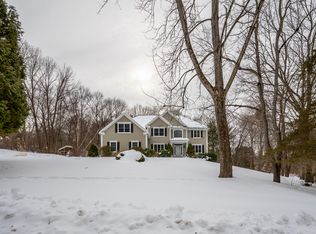 17 Hallview Dr, Simsbury, CT 06070