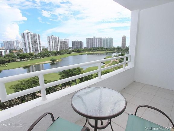 2nd image of 20355 NE 34th Ct APT 1022