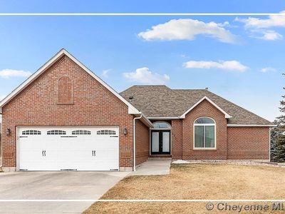 2718 Summit Dr, Cheyenne, WY, 82009