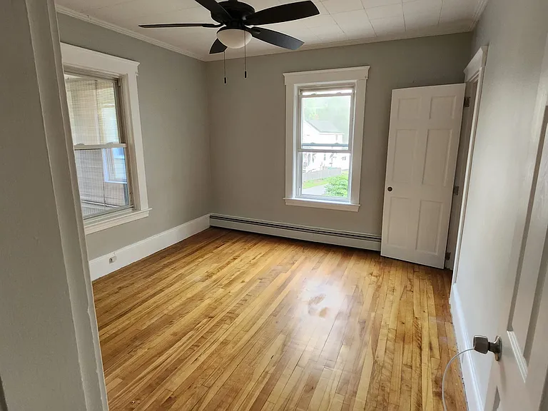 76 Abbott Ave #1 — Photo 6