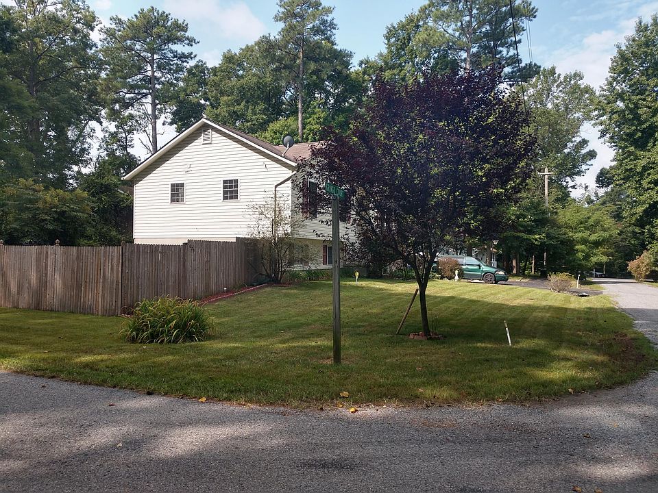 Corner lot