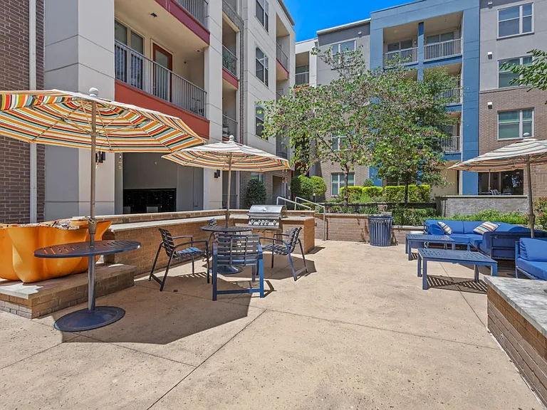 8122 Midtown Blvd #ID1335743P — Photo 40