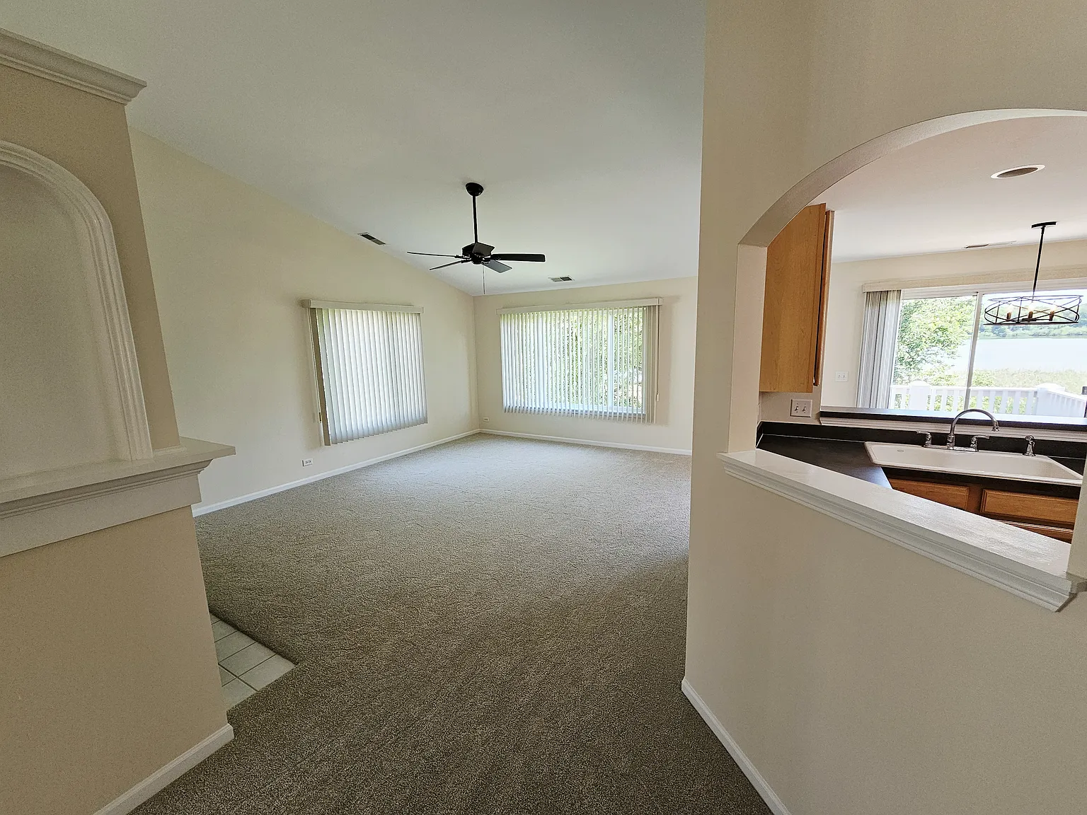 2 bed, 1600 sqft, $2,450 — Photo 3