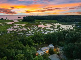 114 Leetes Island Rd, Guilford, CT 06437