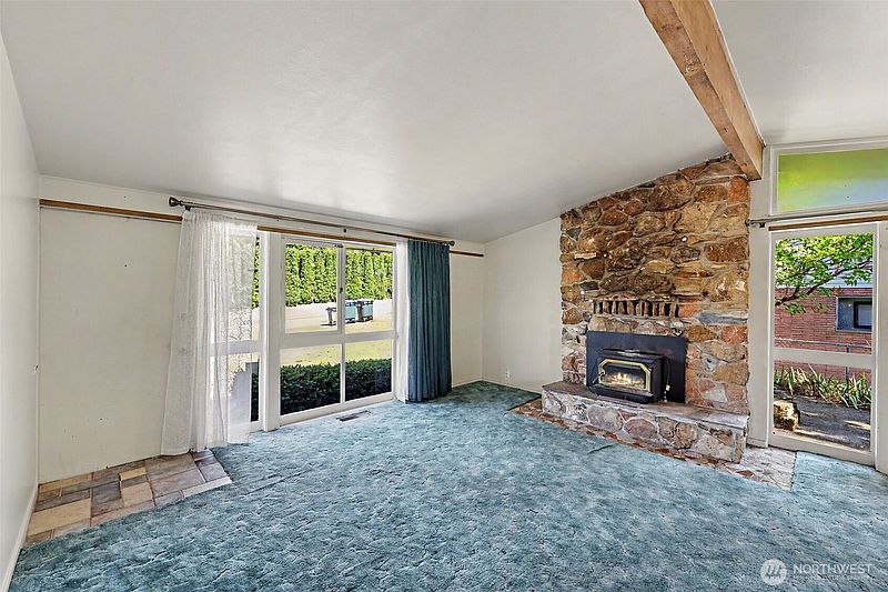 3rd image of 3827 S 176th Street