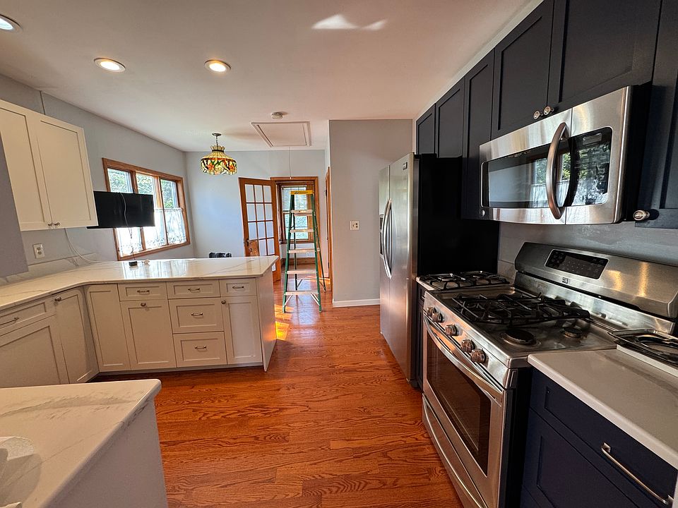 1st image of 19-21 Pearl Ave #1