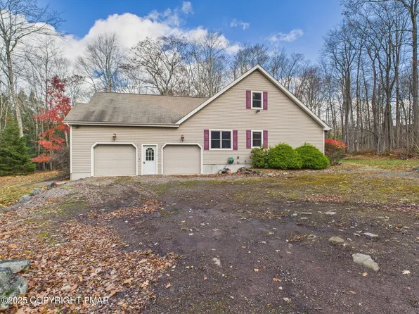 1286 Blackberry Rd, Pocono Lake, PA 18347