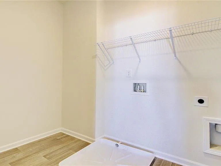 5191 Woodline View Cir — Photo 33