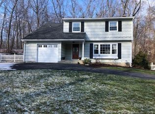 2 Quarry Ln, Norwalk, CT 06851