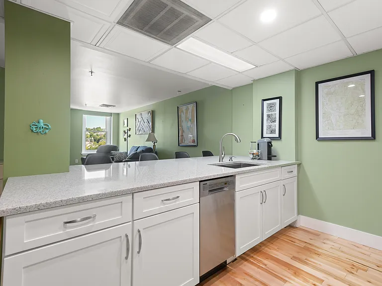 131 Main St #607 — Photo 2