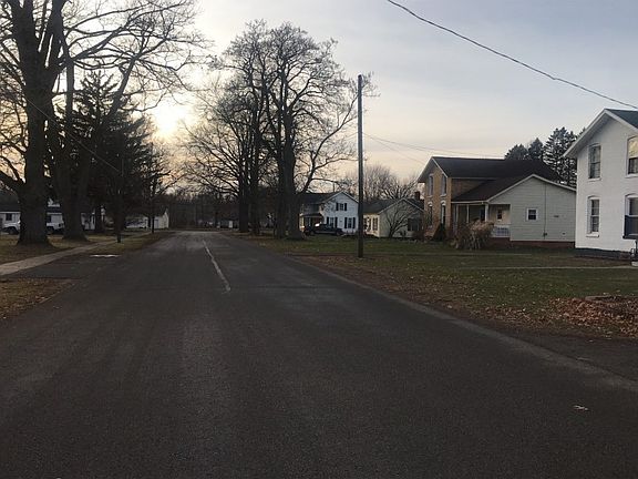 5th image of 315 Grant St
